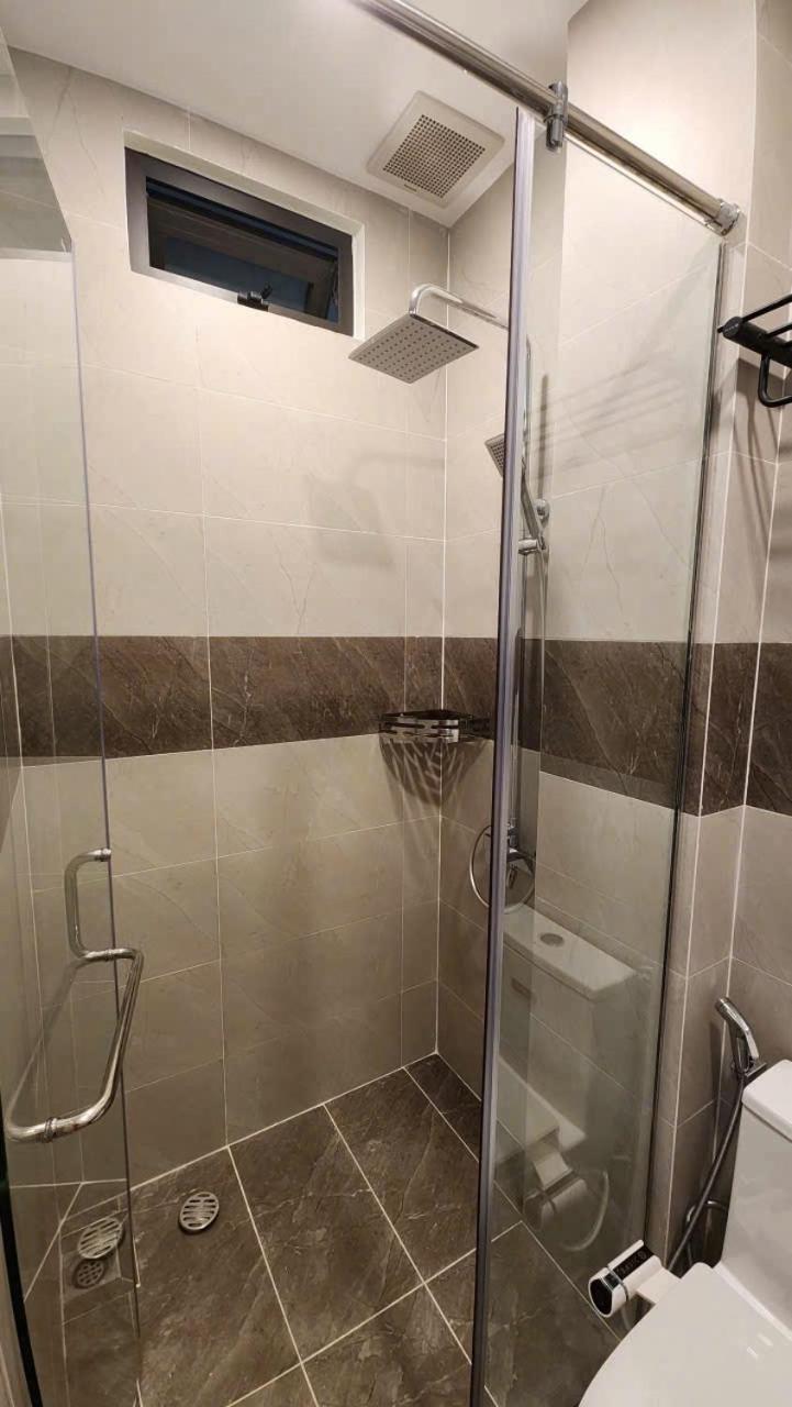 Aparthotel Modern With Balcony - Center Of Thao Dien Ho Chi Minh City