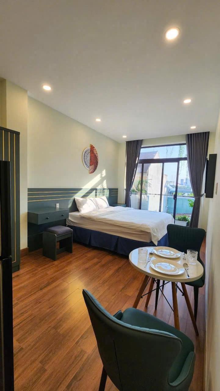 Modern With Balcony - Center Of Thao Dien * Ho Chi Minh City