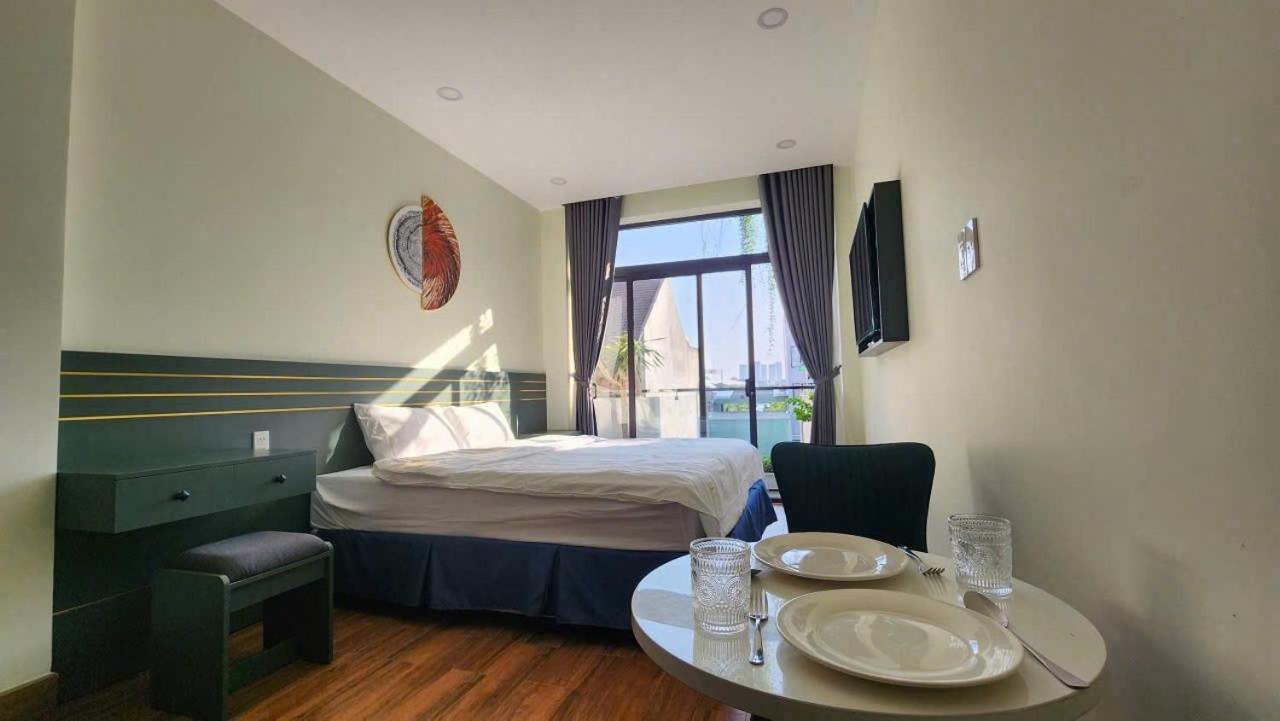 Aparthotel Modern With Balcony - Center Of Thao Dien *